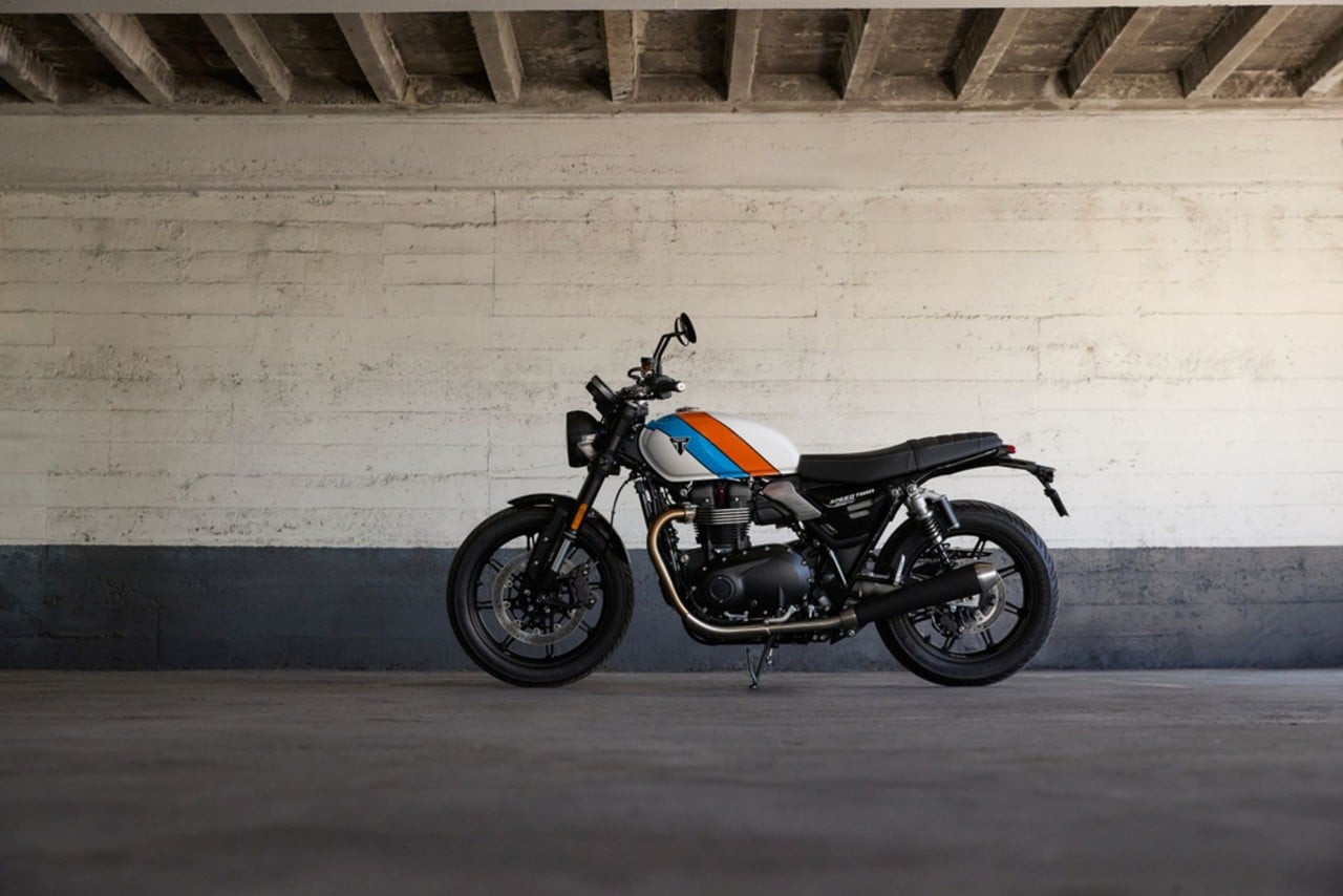 Moto Guzzi V7 Sport VS Triumph Speed Twin 900: qual è la miglior classic del 2025?